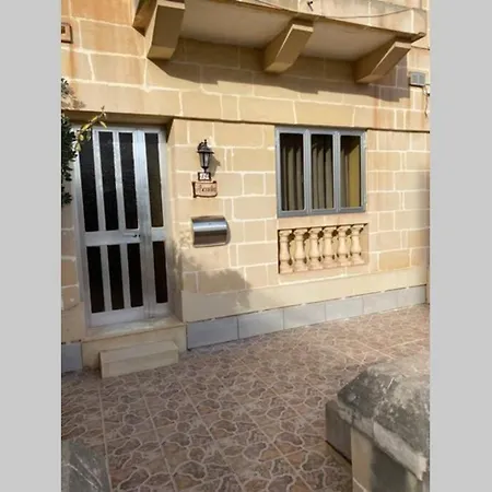 Appartamento Ground Floor Maisonette In Birzebbuga