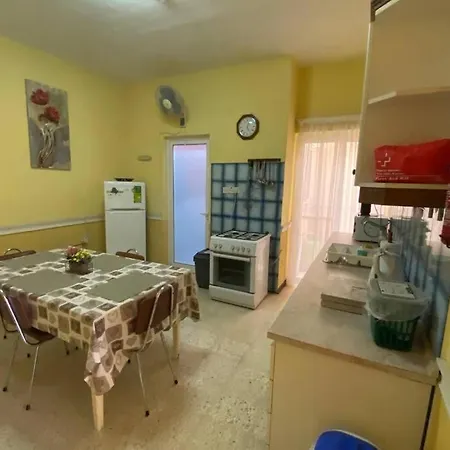 Ground Floor Maisonette In Birzebbuga Apartment *
