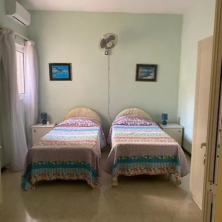 Ground Floor Maisonette In Birzebbuga Apartment Birzebbuga