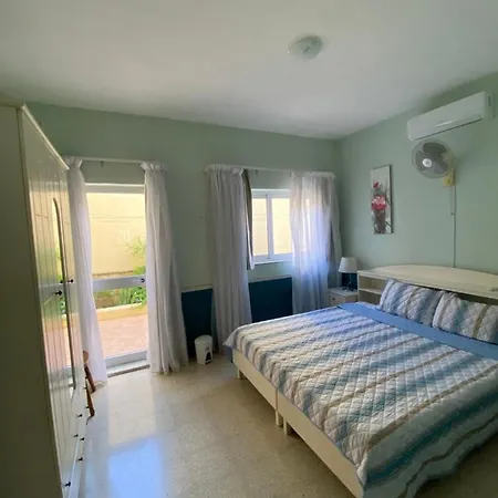 Ground Floor Maisonette In Birzebbuga Apartment *