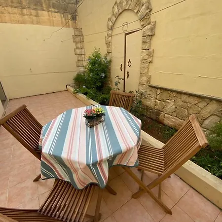 Ground Floor Maisonette In Birzebbuga Apartment